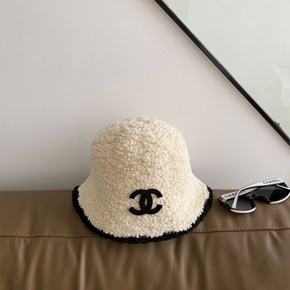 ?✨AUTHENTIC✨?CHANEL hat main image 4